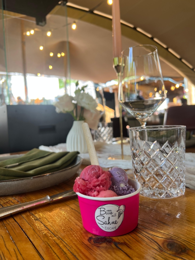 Dessert Idee: das Eis von Bitte mit Sahne